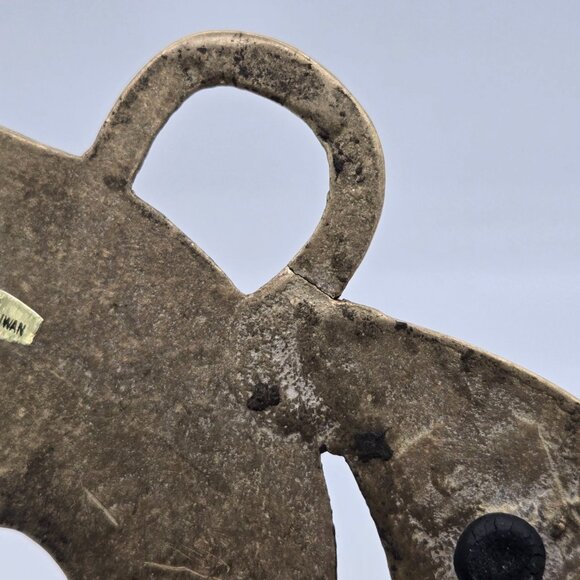 Mid Century Brass WWF Panda Logo Trivet, Vintage Panda Hanging WWF panda decor - Picture 9 of 10